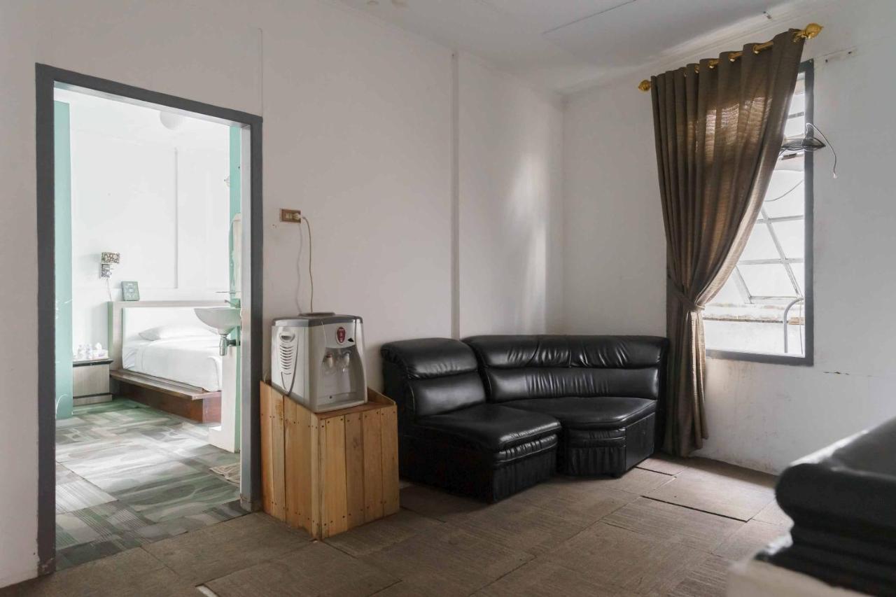 Urbanview Hotel Ananda Syariah By Reddoorz Bukittinggi Eksteriør bilde