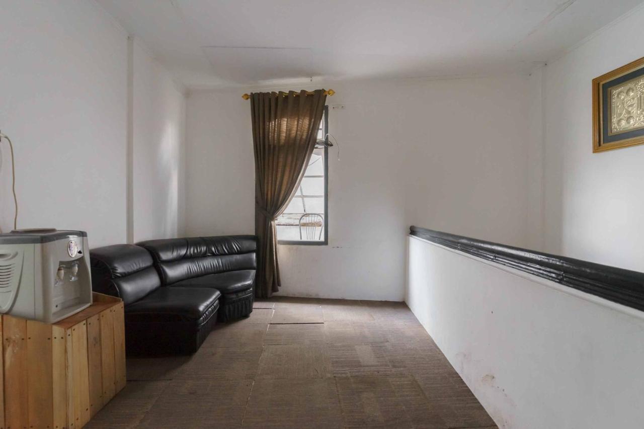 Urbanview Hotel Ananda Syariah By Reddoorz Bukittinggi Eksteriør bilde